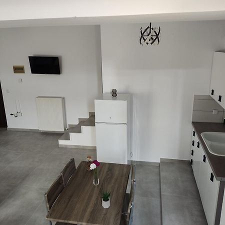 Milias Apartment'S Ierissos Bagian luar foto